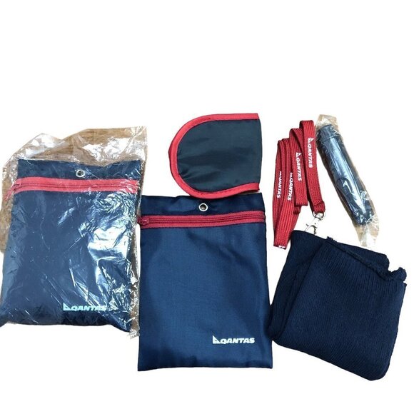 Qantas Airlines Amenity Kits Lot of 2 New Unused - Picture 1 of 3